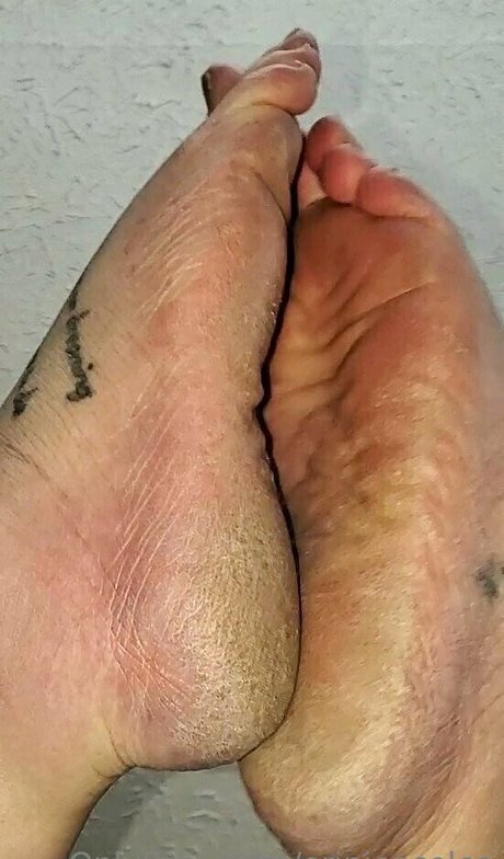 erinjensoles model high quality image