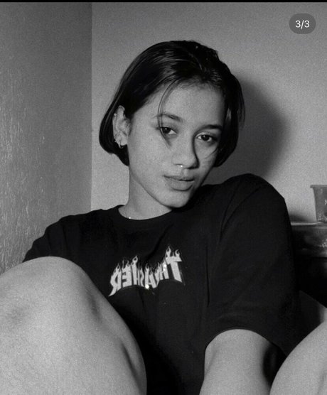 Senorita Sara exclusive pornstar pic