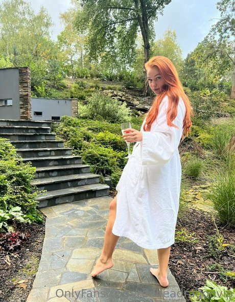 redheadragonvip porn star photos