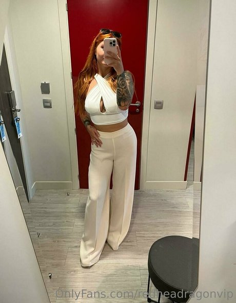 redheadragonvip beautiful model pics