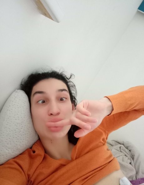 sasha simple free star pic