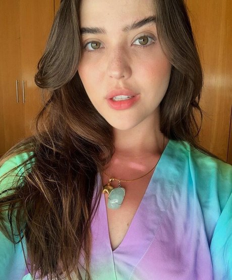 Bella Piero exclusive model pic