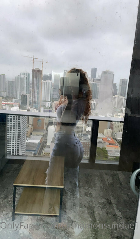 cinnamonsundae1 pornstar nice pic