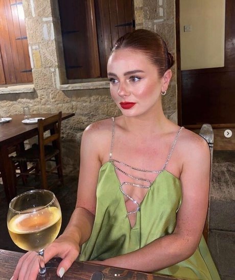 Hannah Laresa Smith model free pics