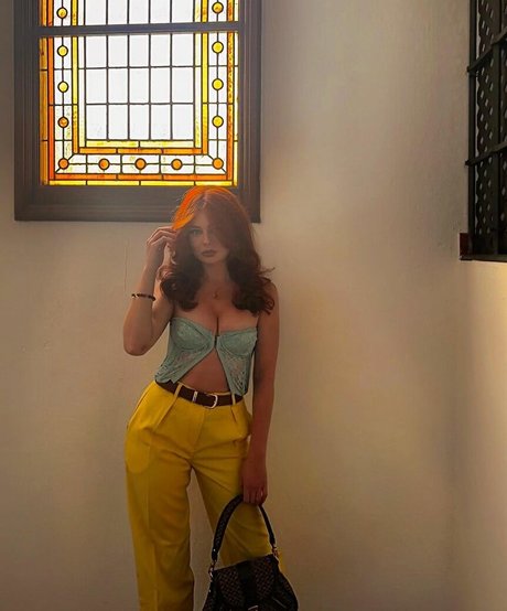 Hannah Laresa Smith model best pictures