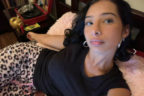 blushingblooms top model archive