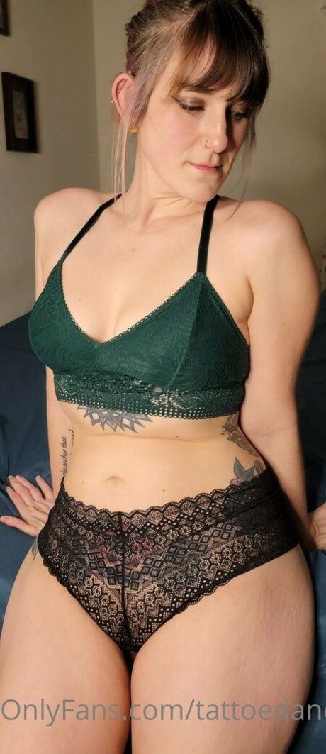 tattoedandsubmissive nice star pics