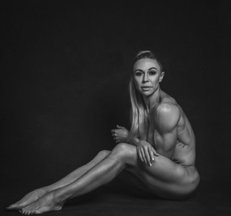 artfiguremodel porn model picture