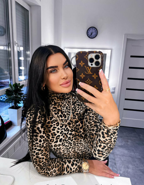 black monica Profile pic