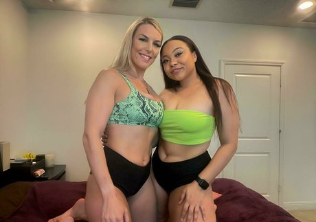 adrianamaya free star galleries