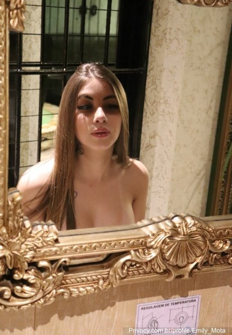 Emily Mota sexy star gallery