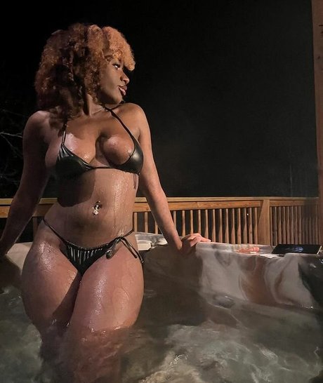 xo rocky ox7 beautiful actress picture