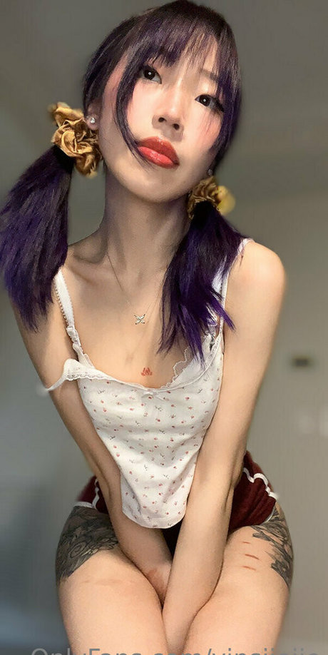 yinsdere star erotic pictures