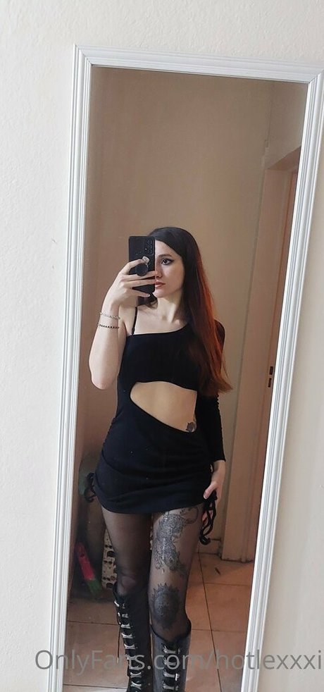 hotlexxxi pornographic star image