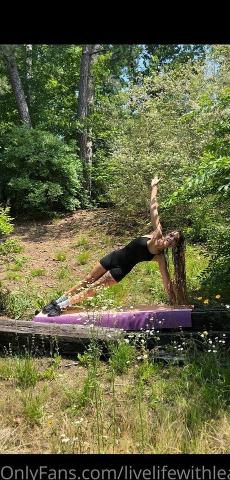 leahsade pornstar adult images