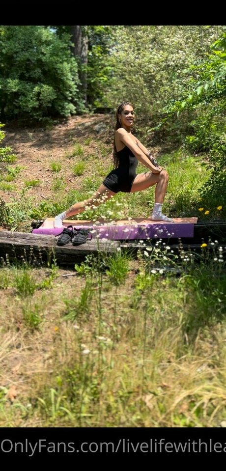 leahsade pornstar hd img