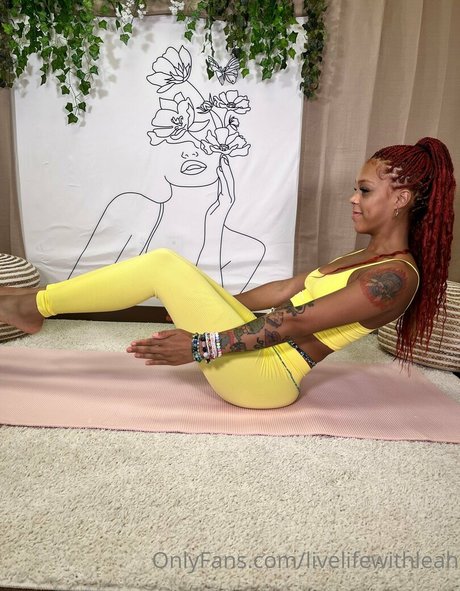 leahsade model best picture