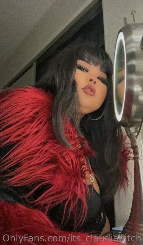 its claudiabitch model hot img