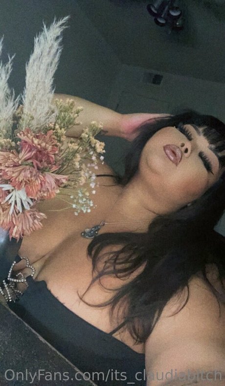 its claudiabitch nude star img
