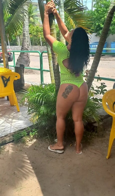 Maluquinha Dinha sexy pornstar photos