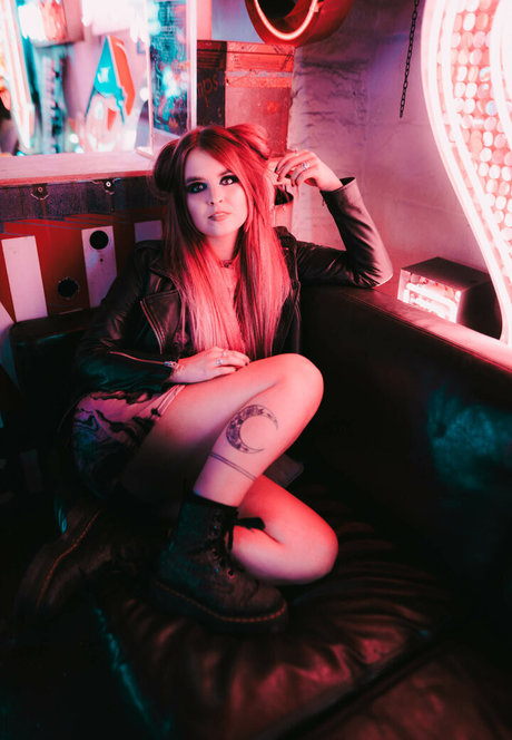 BethanySmile pornstar xxx img