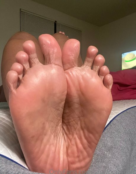 shaycrazychic erotic model images