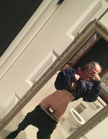 sabrinameek star high quality pic