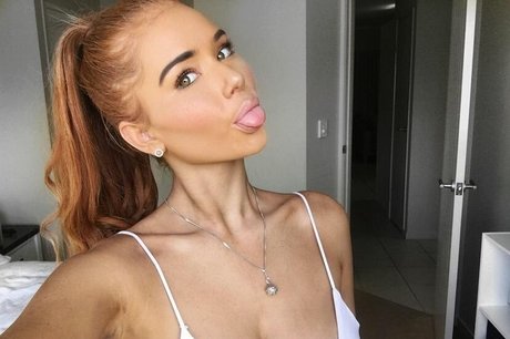 Alyssa Randall pretty star img