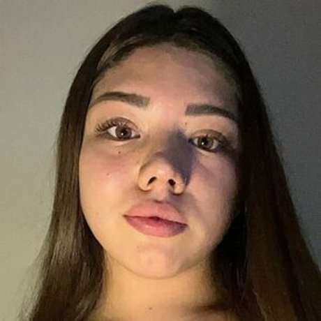 Soleadah model pretty picture