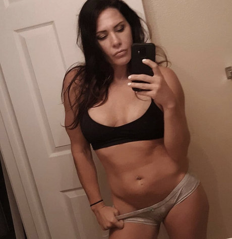 WomenMMA hd pornstar picture