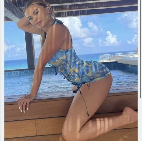 Tyleaelice nudes model img