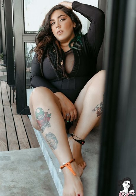 Arthemis star naked galleries