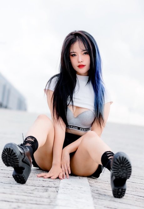 Creamroll sex actress pic