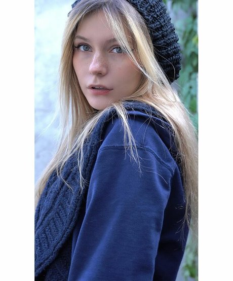 angejla best star pic