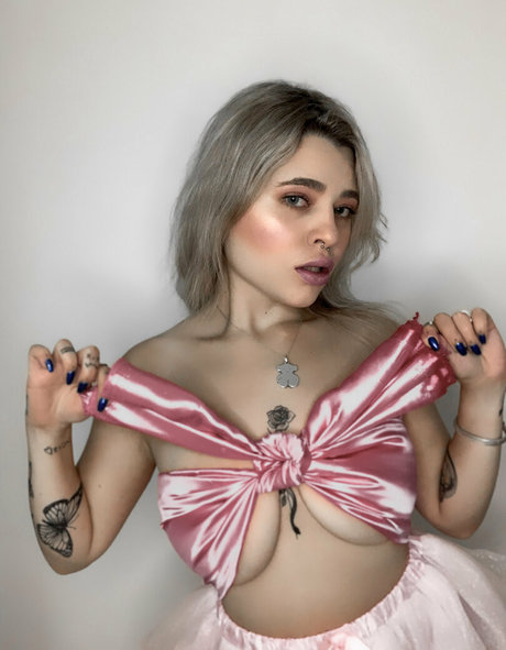 Shira Sasson porn model galleries