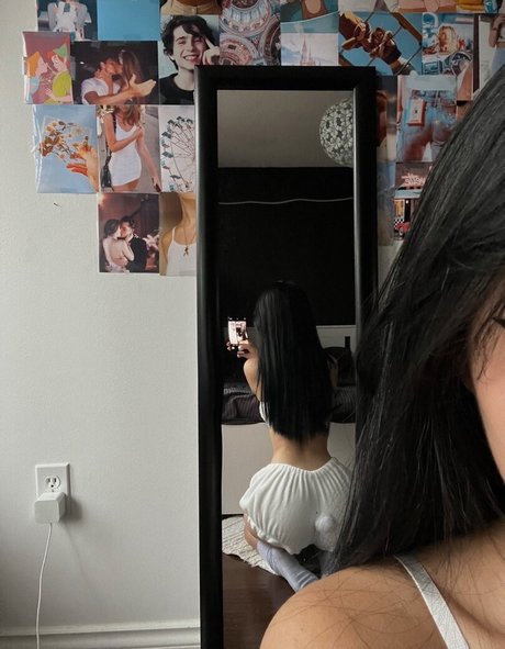 puffsbby exclusive model images