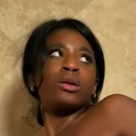 Lustery pornstar exclusive pictures