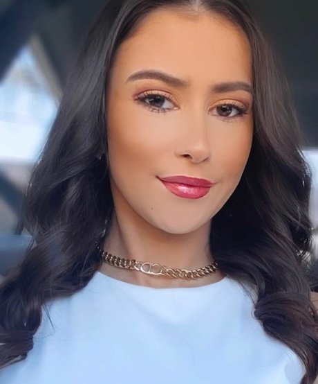 Morgan Voit model naked pics