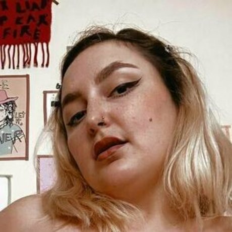 justhattie pornstar erotic pics