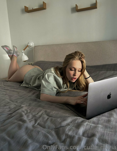 cutie kira top pornstar img