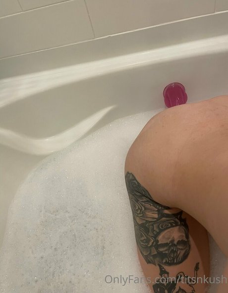 TitsNkush nice model images