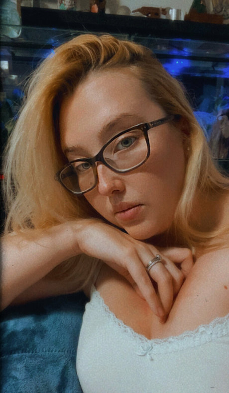 ronebooty erotic actress img