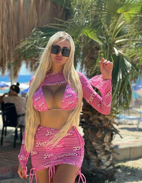 andreatsbarbie star porn photo