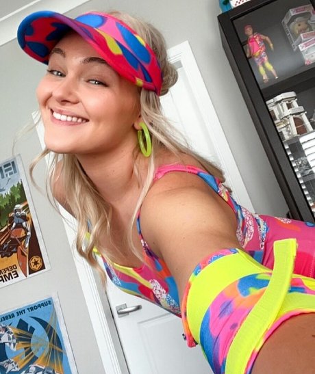 Hollyonfilm sexy pornstar img