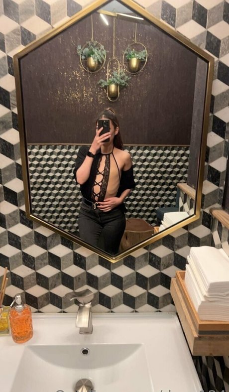 dove124 adult actress photo