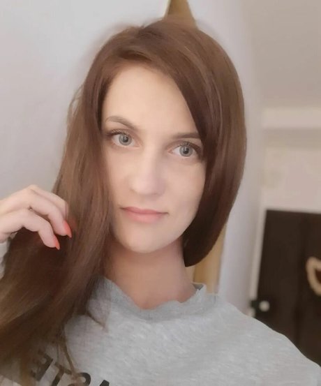 BunnyZuz hot pornstar pics