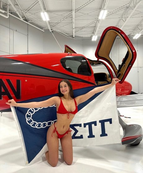 Elyssa Williams nice star pic