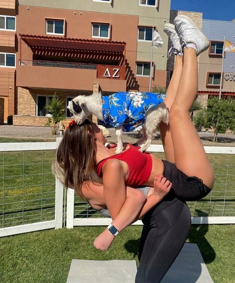 Elyssa Williams naked actress img