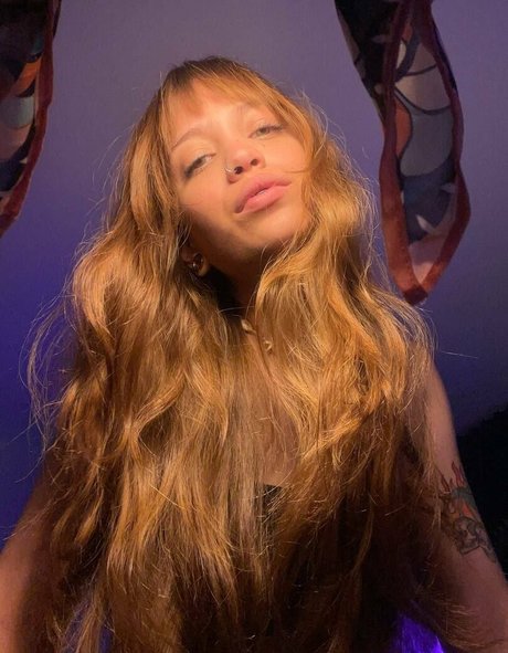 Hanna Rebel star gallery