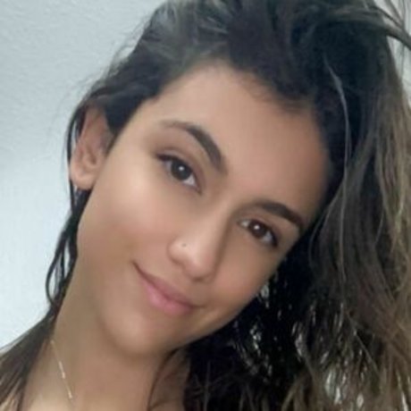 Spooky yellowjacket pornstar high quality img